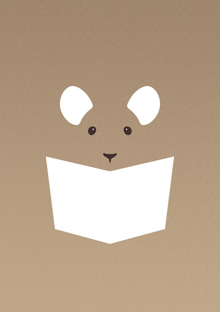 Eine illustrierte Maus liest aus einem Buch